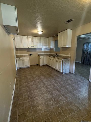 3565 Beechwood Dr, Baton Rouge, LA 70805