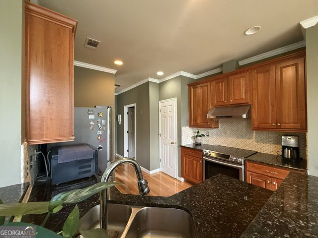 2072 Little River Drive, Suwanee, GA 30024