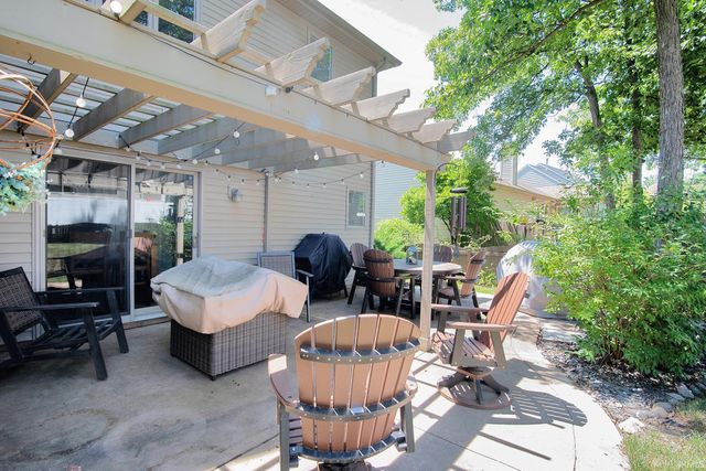 1527 Millennium Crossing, Fort Wayne, IN 46845