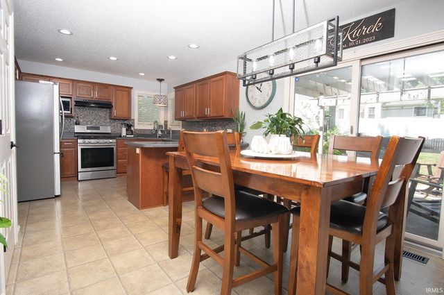 1527 Millennium Crossing, Fort Wayne, IN 46845