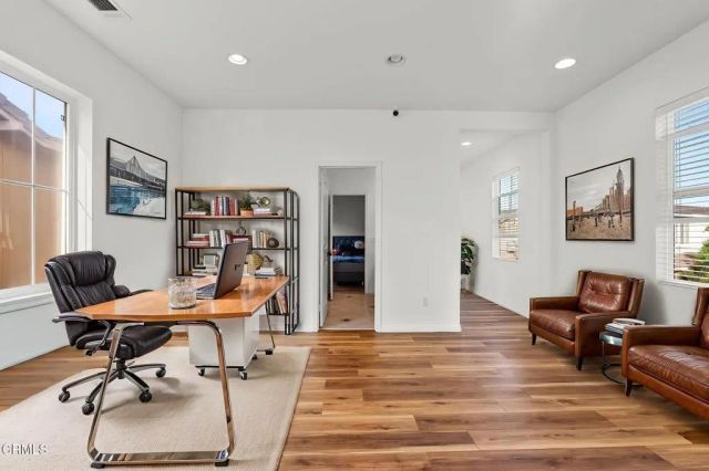 511 Nile River Drive, Oxnard, CA 93036