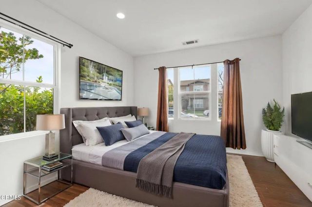 511 Nile River Drive, Oxnard, CA 93036