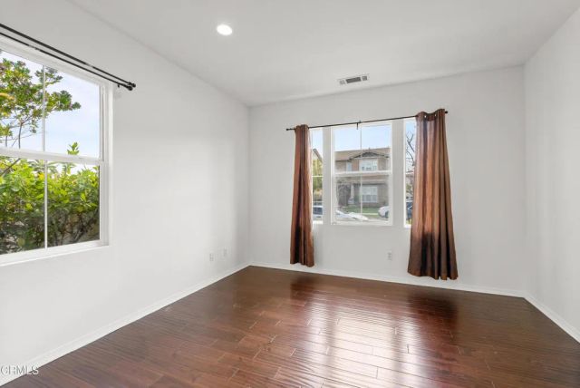 511 Nile River Drive, Oxnard, CA 93036