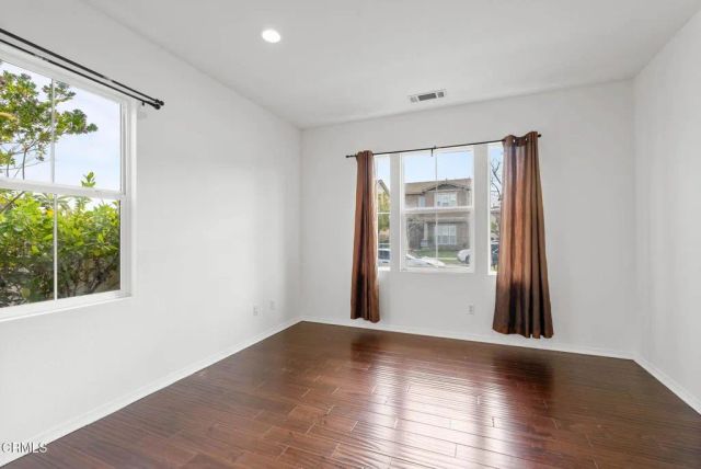 511 Nile River Drive, Oxnard, CA 93036