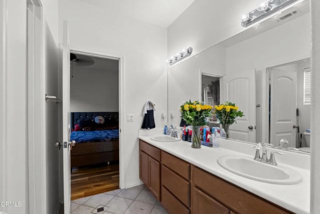511 Nile River Drive, Oxnard, CA 93036