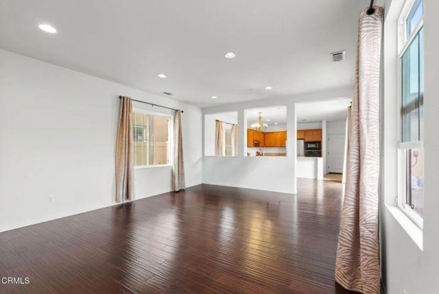 511 Nile River Drive, Oxnard, CA 93036