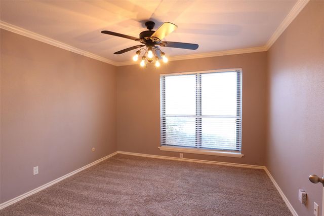 5005 Georgi Lane 194, Houston, TX 77092