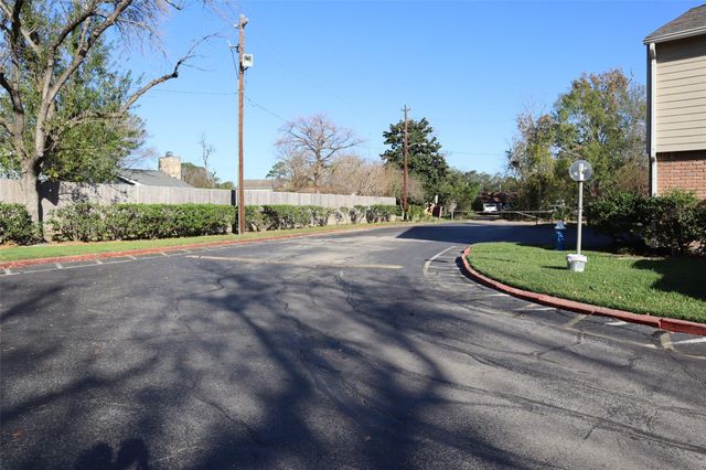 5005 Georgi Lane 194, Houston, TX 77092