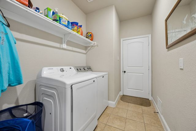 333 Pecos Drive, Crandall, TX 75114