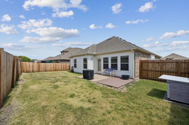 333 Pecos Drive, Crandall, TX 75114