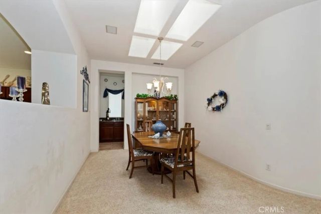 9359 Robinson, Corona, CA 92883