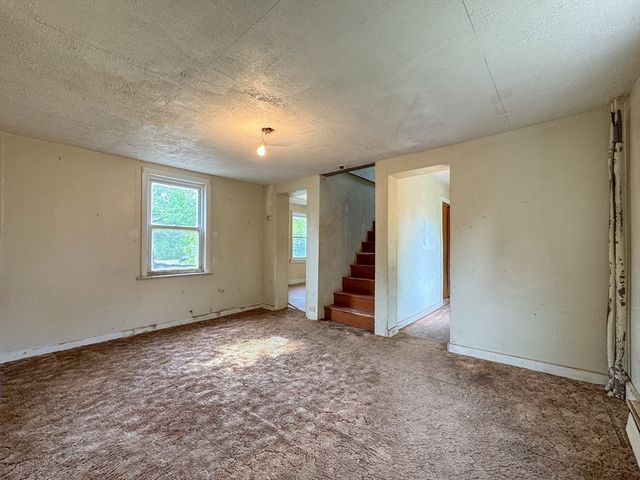 484 S Franklin St, Holbrook, MA 02343
