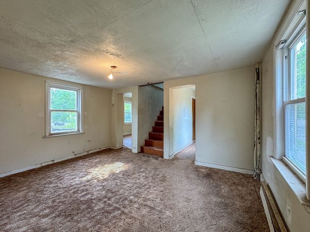 484 S Franklin St, Holbrook, MA 02343