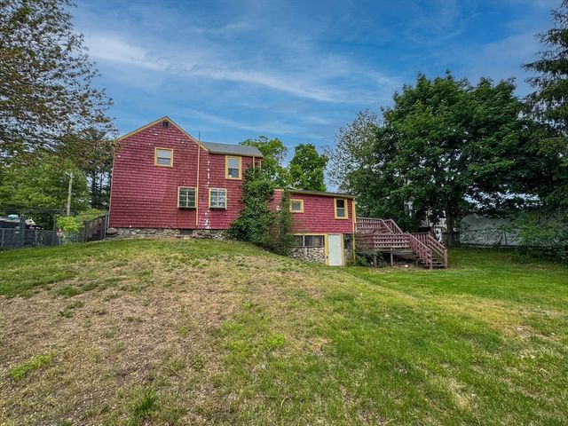 484 S Franklin St, Holbrook, MA 02343