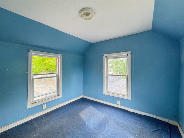 484 S Franklin St, Holbrook, MA 02343