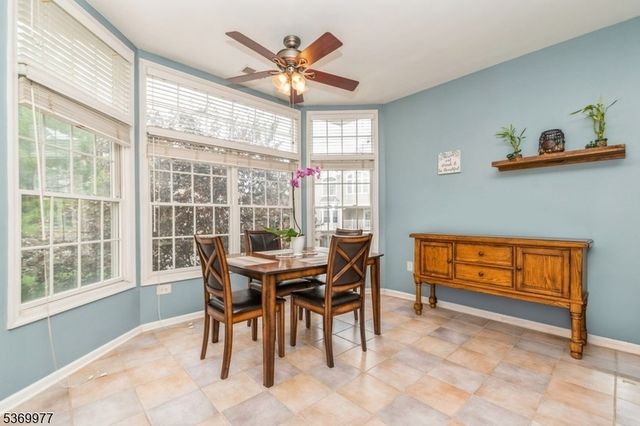 315 Kensington Ln, Livingston Twp., NJ 07039