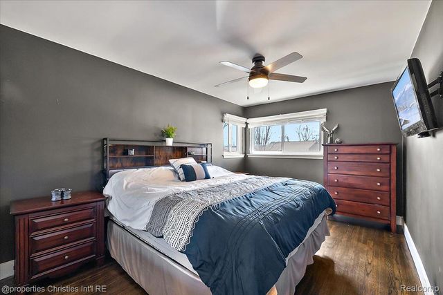 816 W Baker Avenue, Clawson, MI 48017