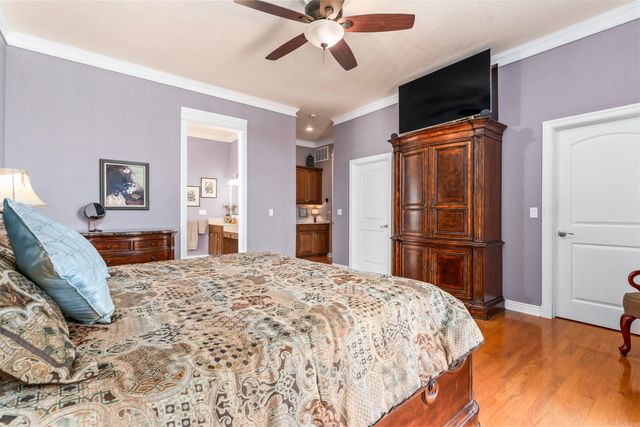 42 Lindura Way, Hot Springs Village, AR 71909