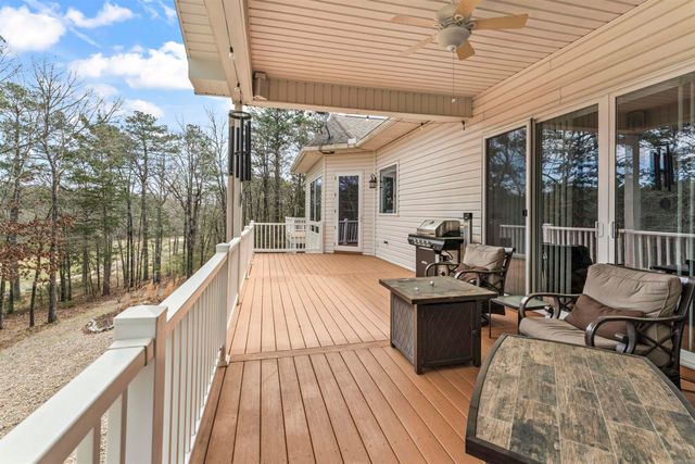 42 Lindura Way, Hot Springs Village, AR 71909