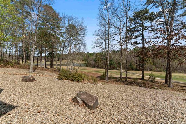 42 Lindura Way, Hot Springs Village, AR 71909