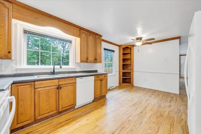 2730 Coachman CIR, Roanoke, VA 24012