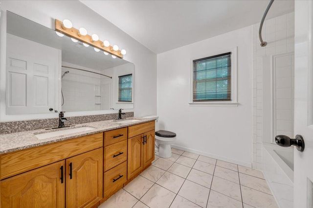 2730 Coachman CIR, Roanoke, VA 24012