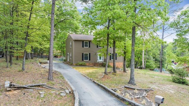 2730 Coachman CIR, Roanoke, VA 24012