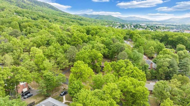 2730 Coachman CIR, Roanoke, VA 24012