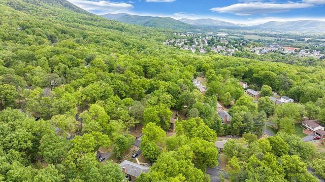 2730 Coachman CIR, Roanoke, VA 24012