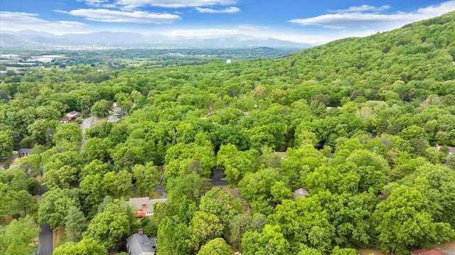 2730 Coachman CIR, Roanoke, VA 24012