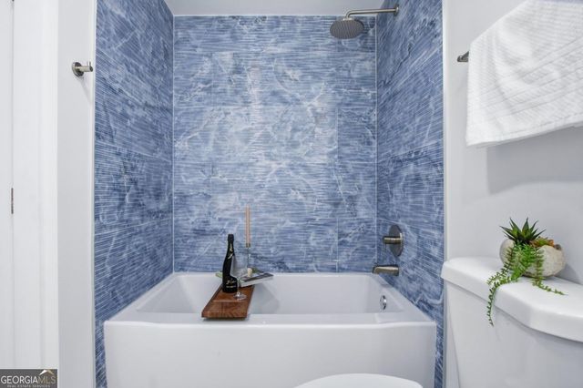 545 Longleaf Drive, Roswell, GA 30075