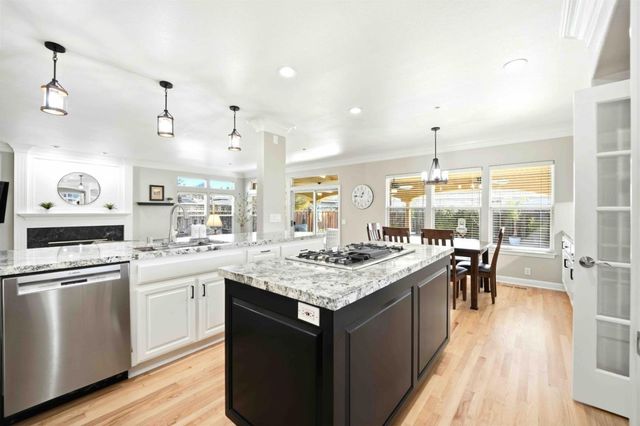 832 English Walnut Way, Morgan Hill, CA 95037