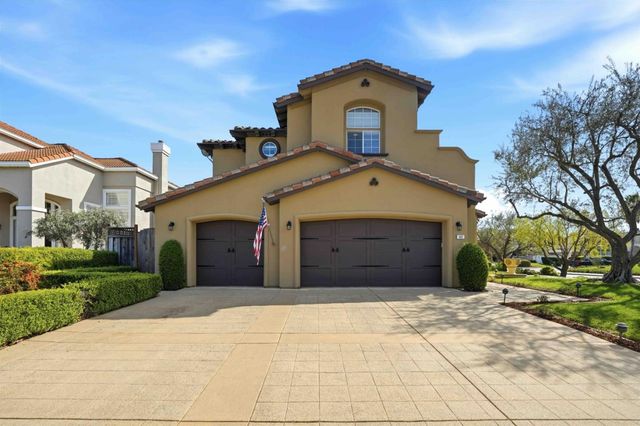 832 English Walnut Way, Morgan Hill, CA 95037