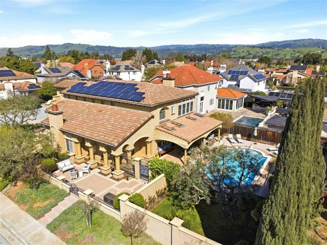 832 English Walnut Way, Morgan Hill, CA 95037