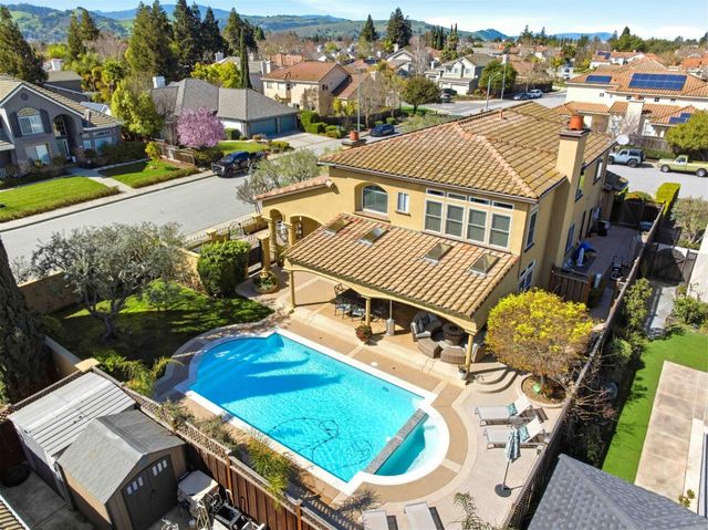 832 English Walnut Way, Morgan Hill, CA 95037
