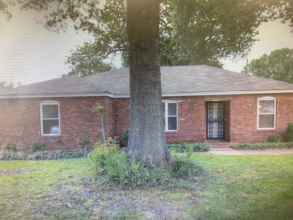 1871 CORNELIA LN, Memphis, TN 38117