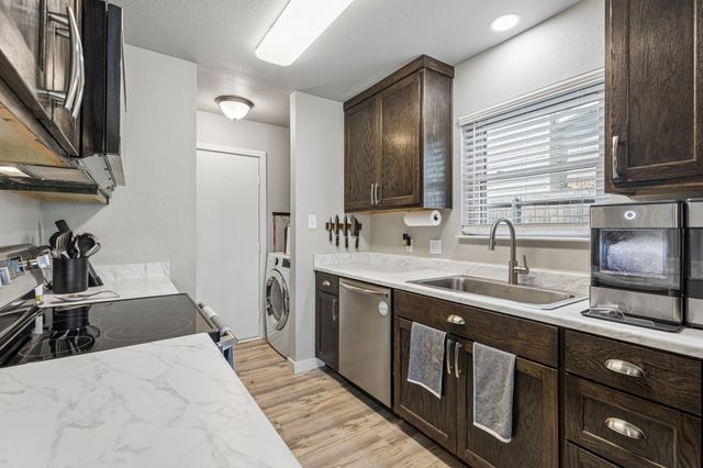 401 Hovenkamp Street, Keller, TX 76248