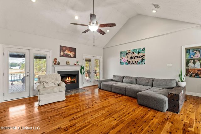 21 Bob Carlisle Road, Poplarville, MS 39470