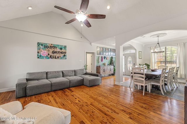 21 Bob Carlisle Road, Poplarville, MS 39470