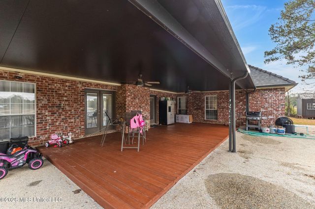 21 Bob Carlisle Road, Poplarville, MS 39470