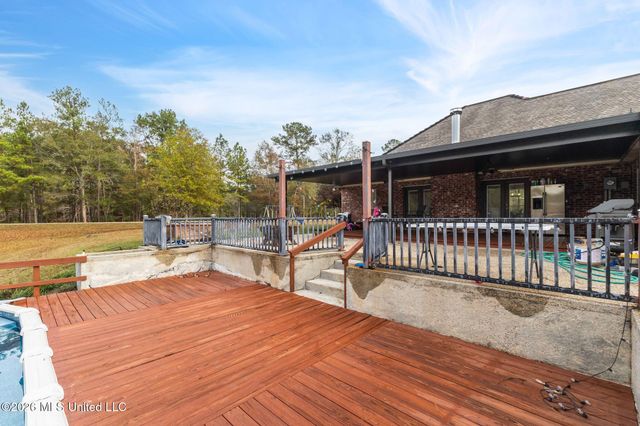 21 Bob Carlisle Road, Poplarville, MS 39470