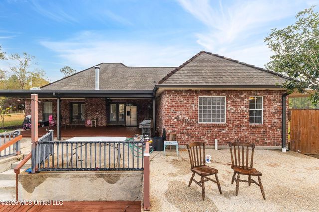 21 Bob Carlisle Road, Poplarville, MS 39470