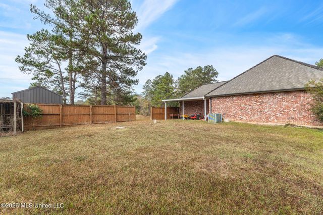 21 Bob Carlisle Road, Poplarville, MS 39470