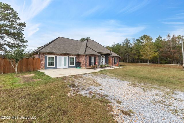21 Bob Carlisle Road, Poplarville, MS 39470