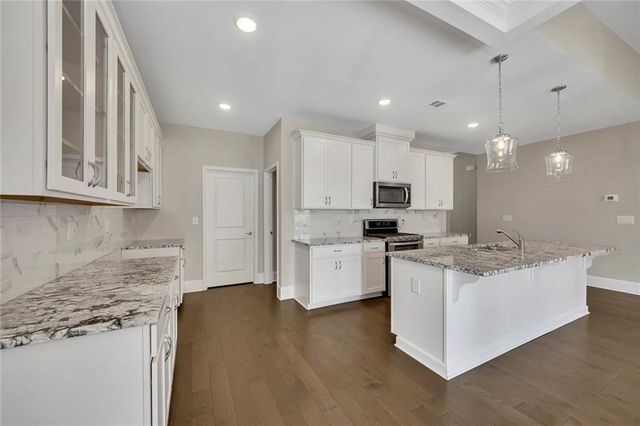 522 Bray Street, Woodstock, GA 30188