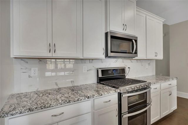 522 Bray Street, Woodstock, GA 30188