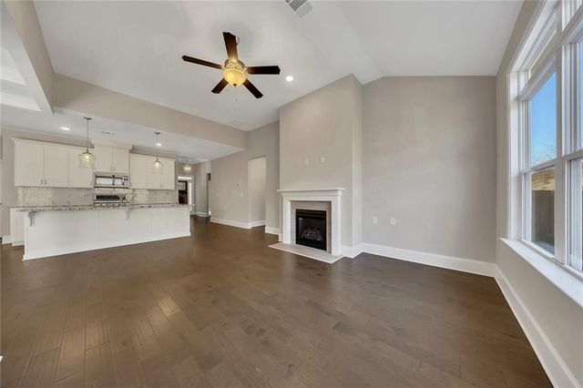 522 Bray Street, Woodstock, GA 30188