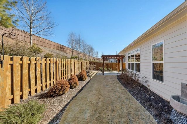 522 Bray Street, Woodstock, GA 30188