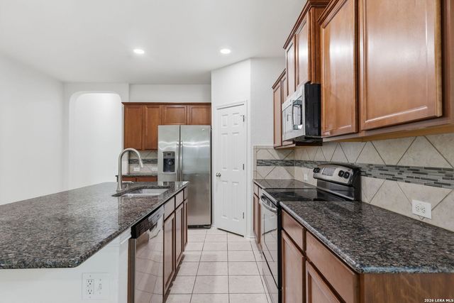 7020 CONROE ML, San Antonio, TX 78253