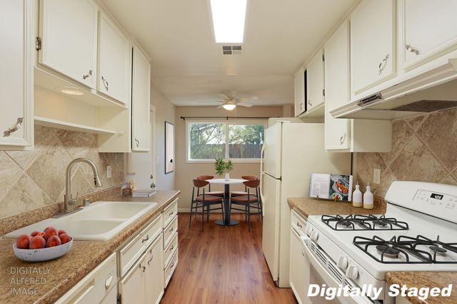 788 Mann Ct, Oakdale, CA 95361